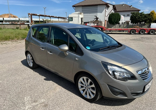 Opel Meriva cena 25950 przebieg: 146000, rok produkcji 2012 z Konin małe 562